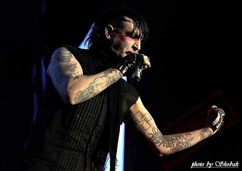 005 M.MANSON BB.JPG